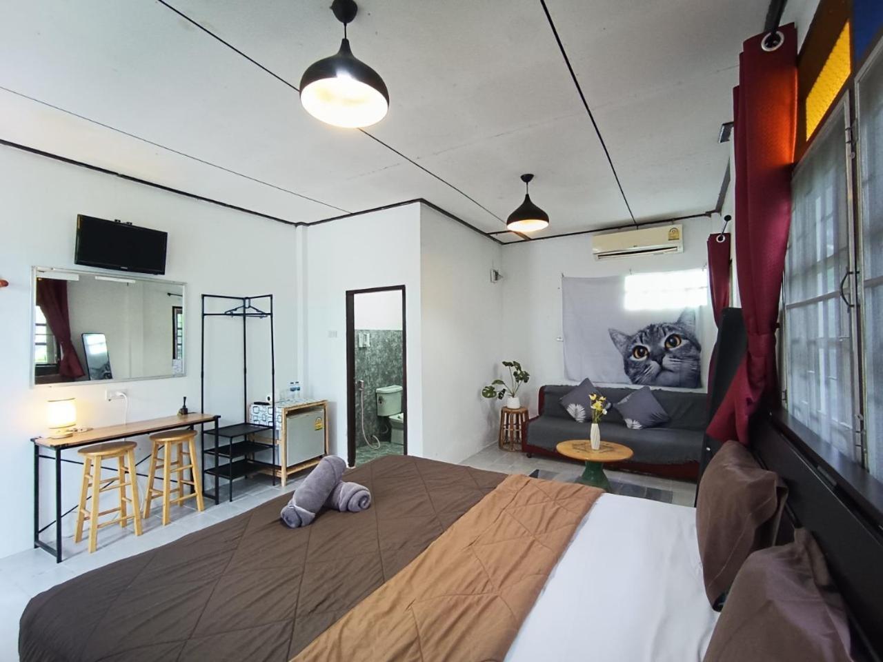 The Naiyanghouse Hotel Nai Yang Exterior photo